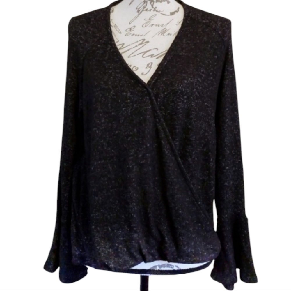 Neely Women's Florence Black Sleeve Blouse